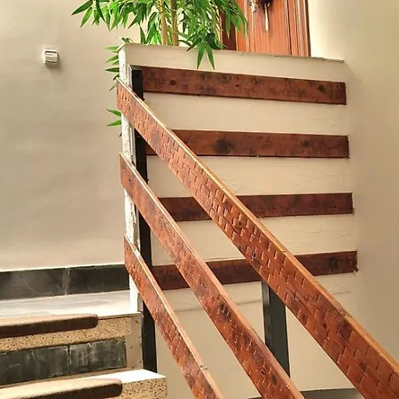 Cosy 2 Bedroom On 5 Floor With Balcony In The Centre Of Near The Playa- Spain Dénia