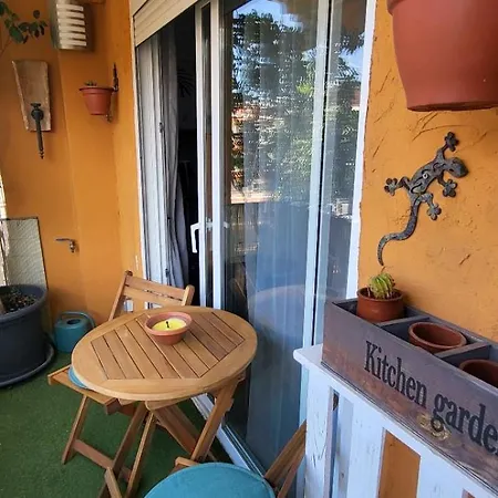 Cosy 2 Bedroom On 5 Floor With Balcony In The Centre Of Near The Playa- Spain * Dénia