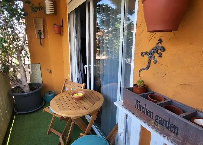 Cosy 2 Bedroom On 5 Floor With Balcony In The Centre Of Near The Playa- Spain * Dénia